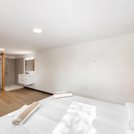 Careva 2 - Vipvipvillas Villa