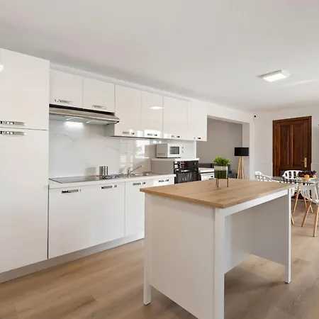 Careva 2 - Vipvipvillas Costa Teguise