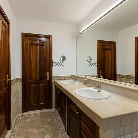 Careva 2 - Vipvipvillas Costa Teguise